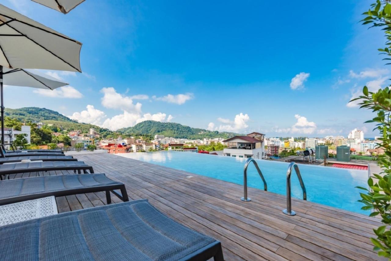 Lullabella Hotel Patong Bagian luar foto