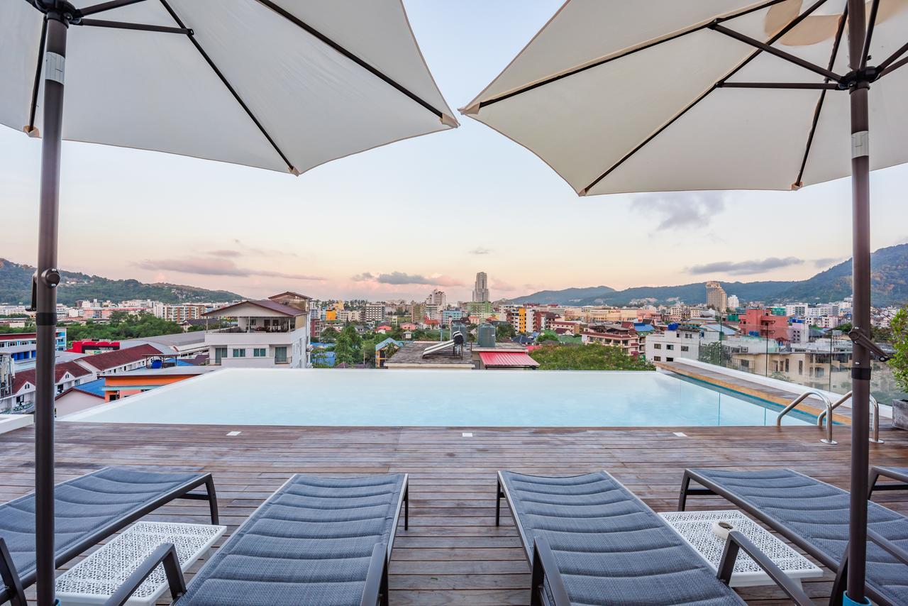 Lullabella Hotel Patong Bagian luar foto