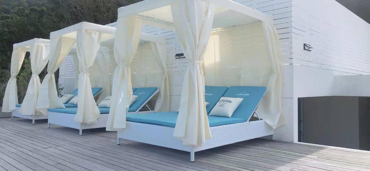 Lullabella Hotel Patong Bagian luar foto